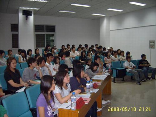 //cuggroup.sqzb1.com/DMS/UploadFiles/Department_24/NewsUpload/20080514163548593.jpg